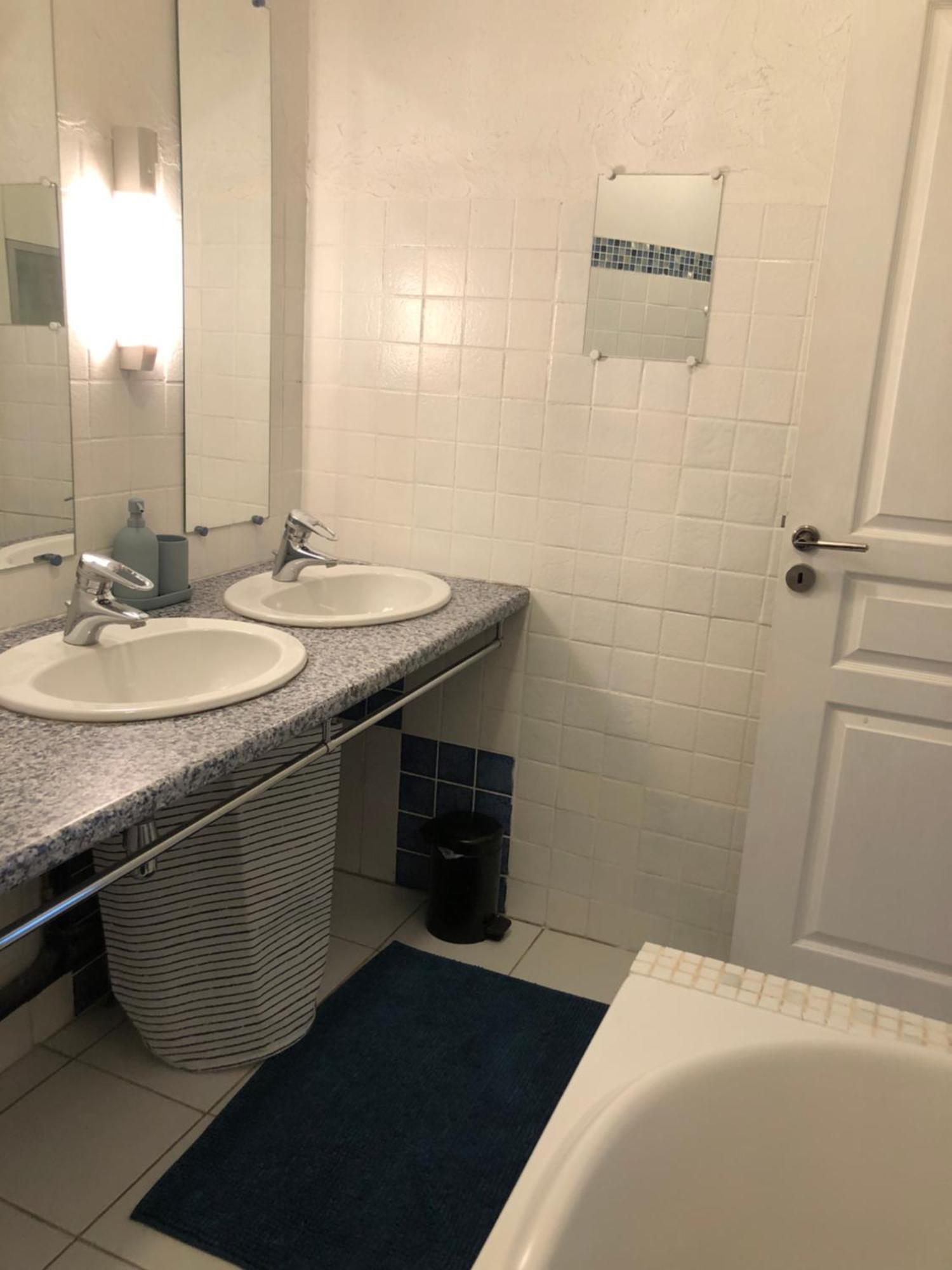 Tout Confort Toulon Centre Appartement 3 Chambres, Vue Sur La Rade Luaran gambar